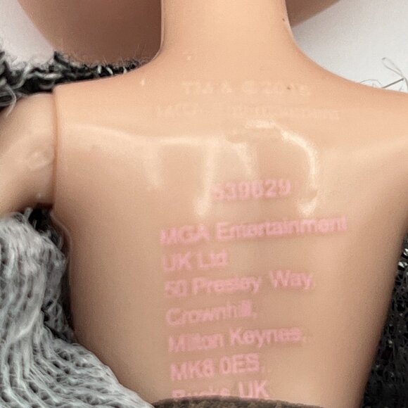 Bratz Cloe Doll Selfie Snaps Reboot 2015 MGA Entertainment pink hair - Picture 15 of 15